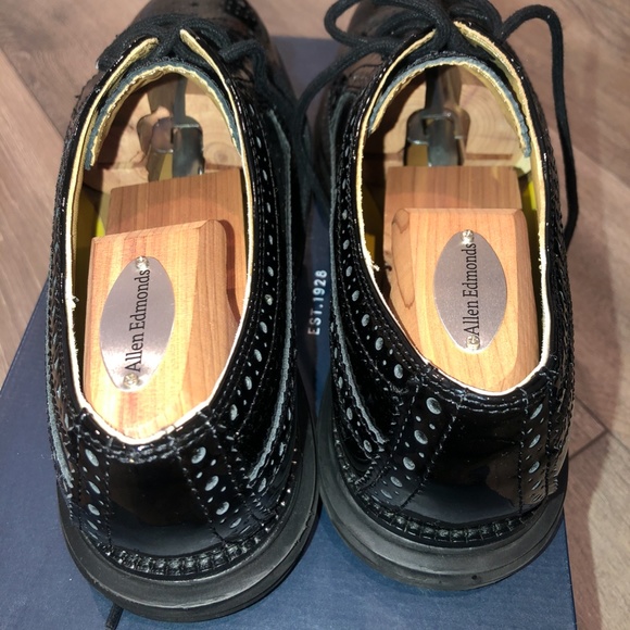SOLD COLE HAAN BLACK PATENT DRESS SHOE SZ 9 - Picture 3 of 7